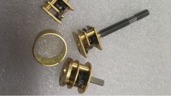 深圳電機減速器電機廠家為您揭秘:微型減速電機圓柱齒輪減速機結(jié)構(gòu)及特點